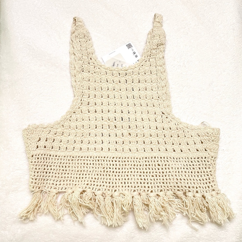 ✨NWT Zara Cream Crochet Top✨